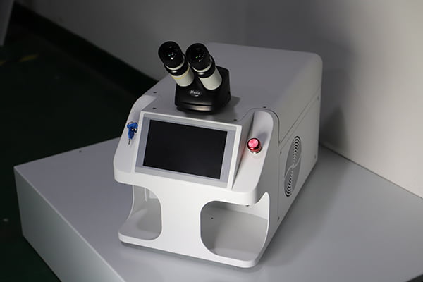 100W Mini Jewelry Laser Welding Machine
